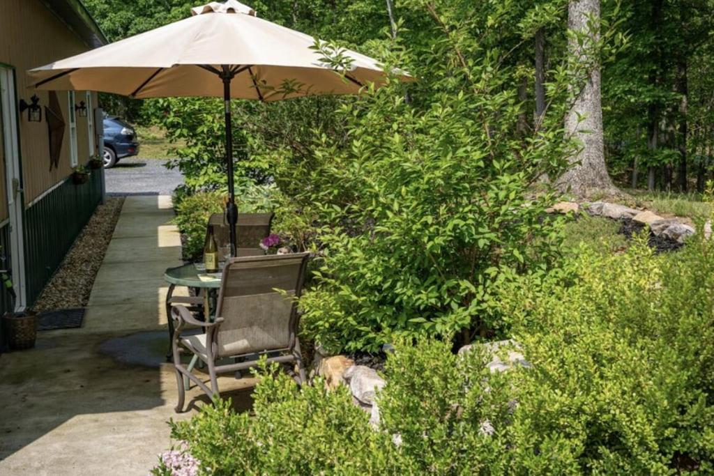 Mockingbird Mountain Spa And Retreat Лурей Екстериор снимка
