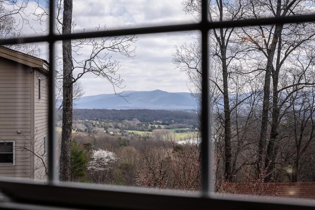 Mockingbird Mountain Spa And Retreat Лурей Екстериор снимка