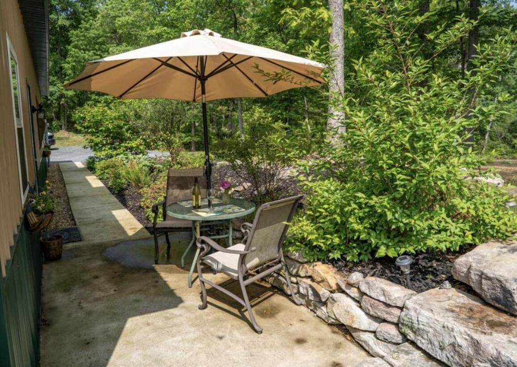 Mockingbird Mountain Spa And Retreat Лурей Екстериор снимка